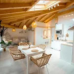 Uxama Luxury *