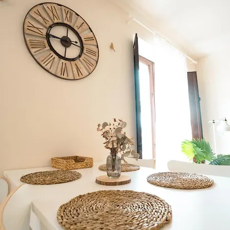 Uxama Luxury Apartment *