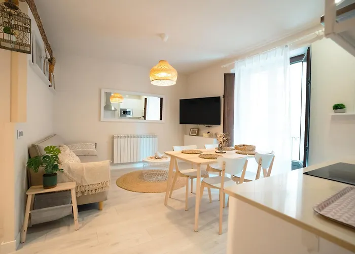 Uxama Luxury 아파트