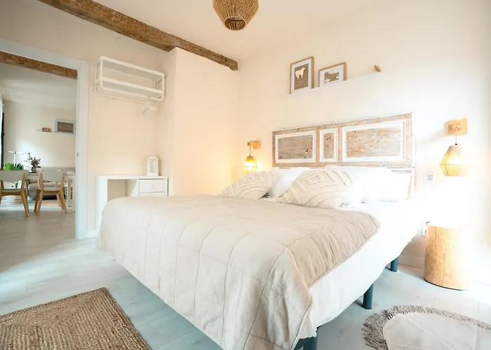 Uxama Luxury 아파트 엘부르고데오스마